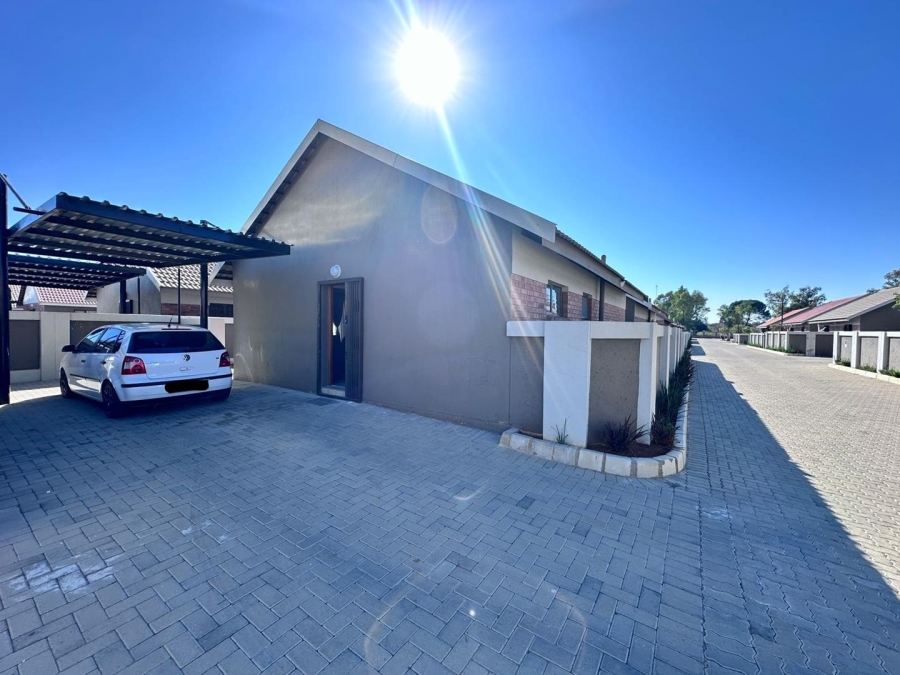 2 Bedroom Property for Sale in Estoire Free State